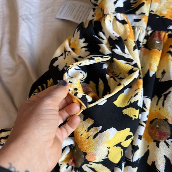 Donna Morgan dress size 4 with tags. IT HAS POCKETS - Picture 7 of 10